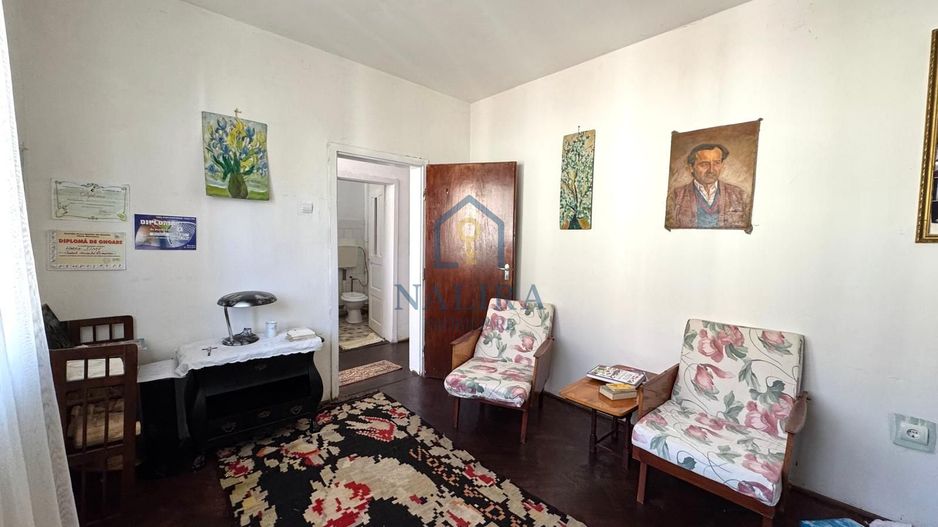 Apartament tip casa de vanzare  P+2  cu garaj -  Sasar - Poză 17