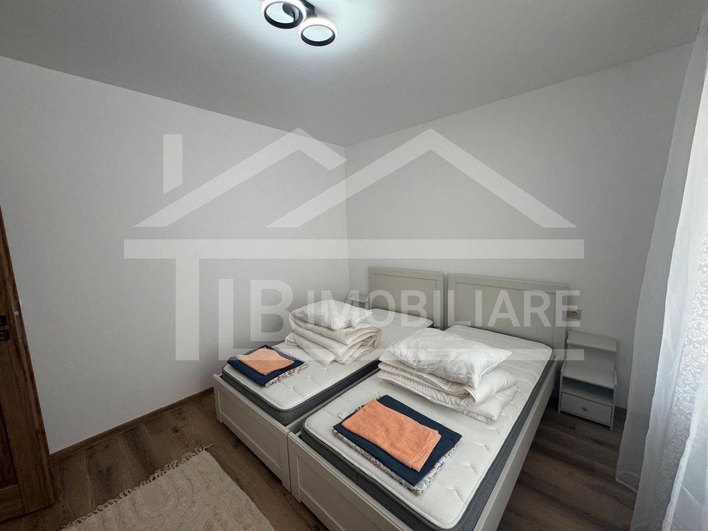 Casa individuala cu 5 camere, 100 mp, Zona Sangiorgiu de Mures - Poză 3