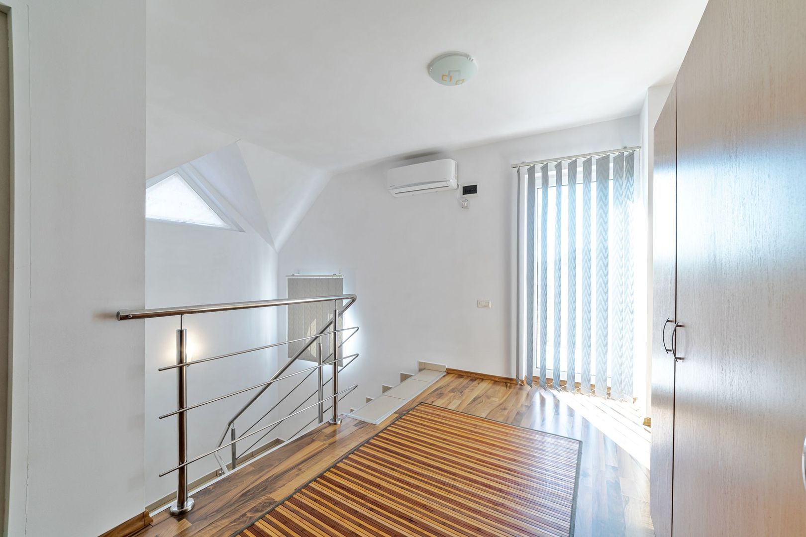 Casă cu teren de 507mp,  în Micălaca - Poză 5