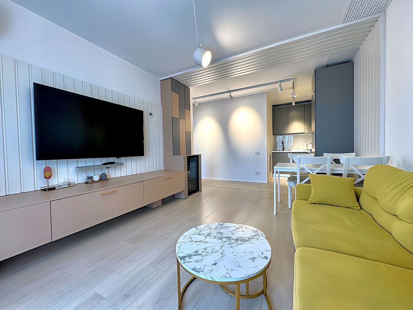 2 camere în Timpuri Noi etaj 8 lumină după-amiază fără vecini în față - Poză 2