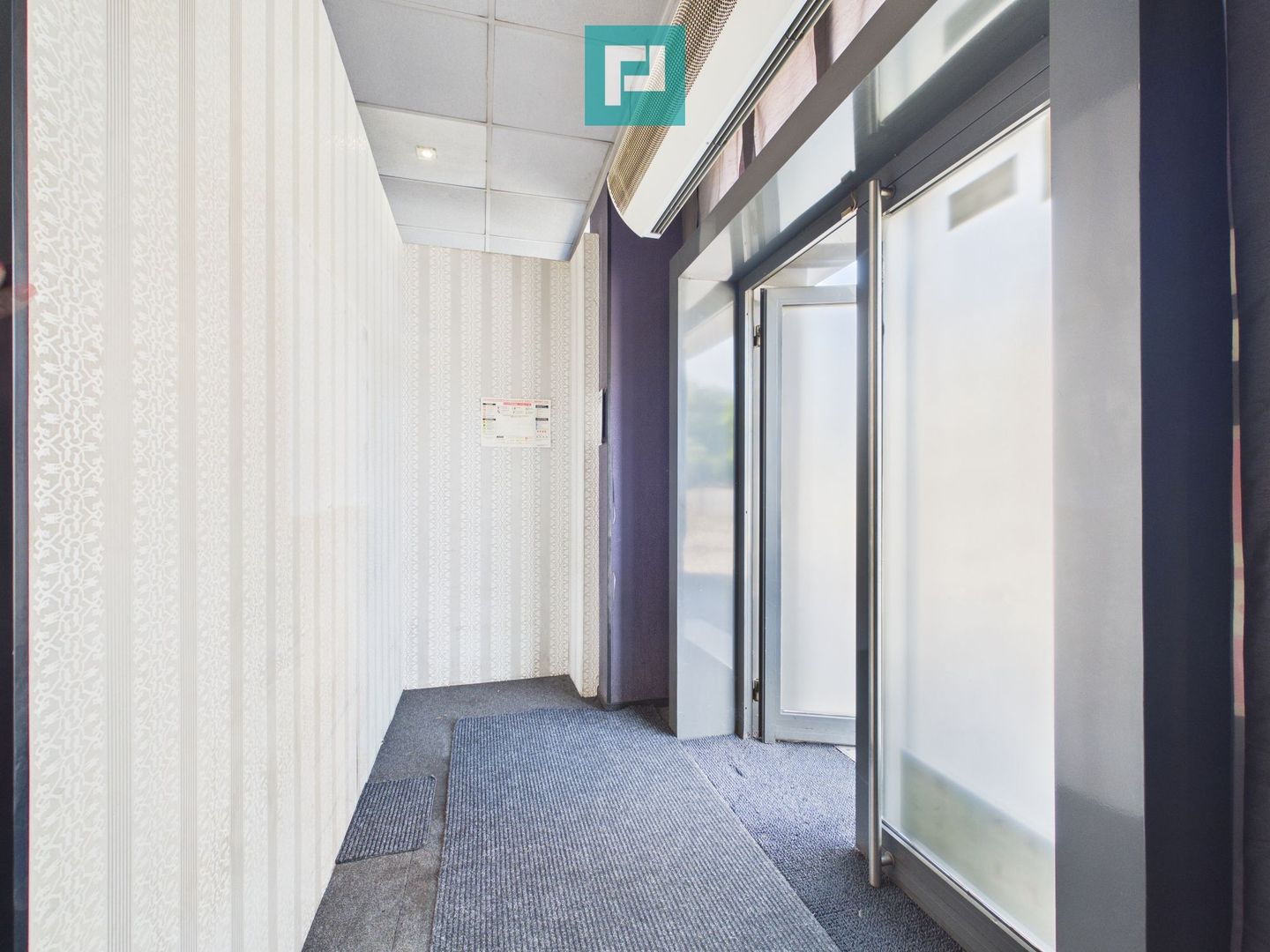 Spațiu  Comercial Zona Soarelui Bulevardul Sudului - Poză 17