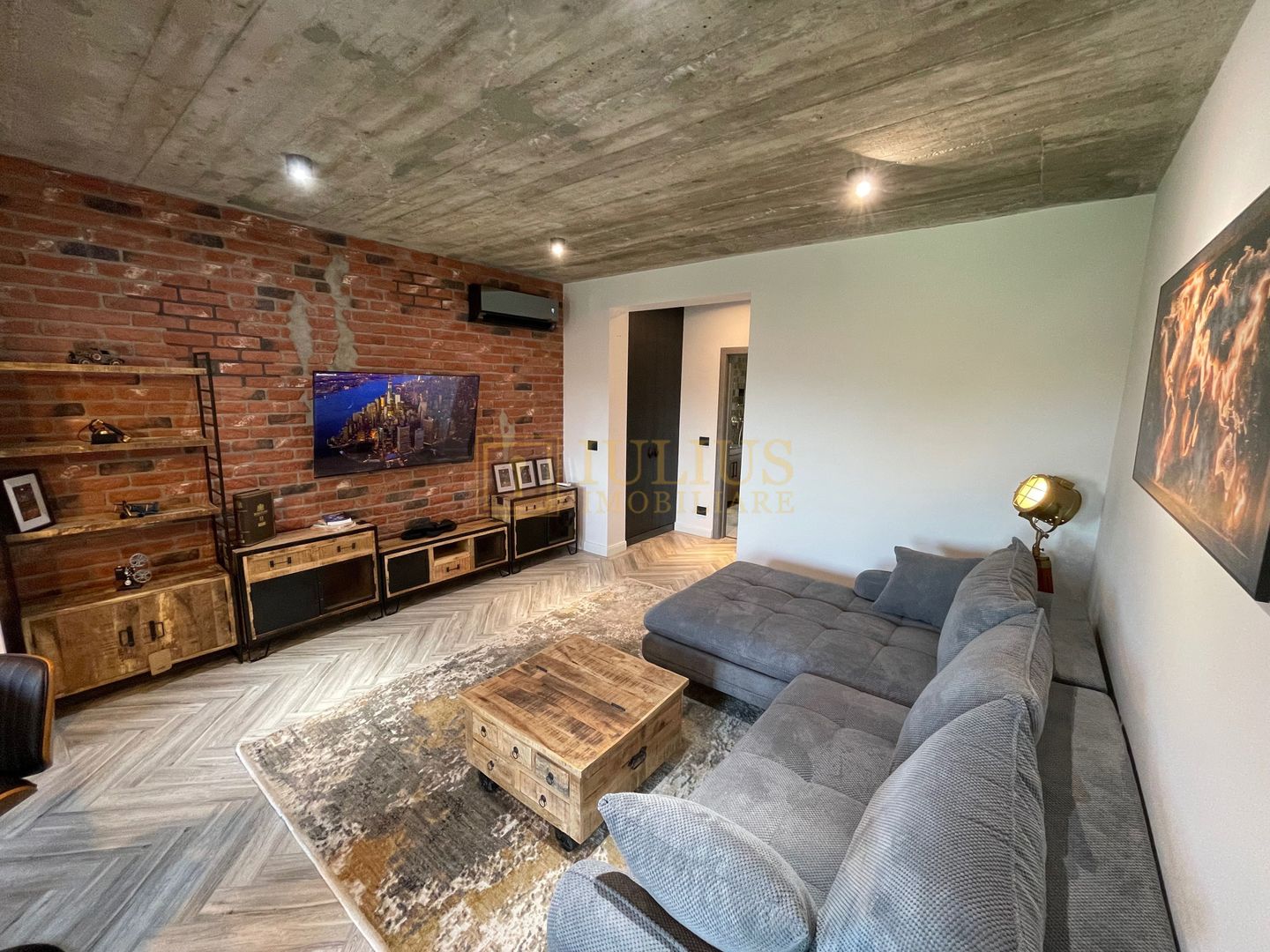 Prima inchiriere| Giroc| 2 camere| apartament de lux| design Loft| loc de parcar - Poză 1