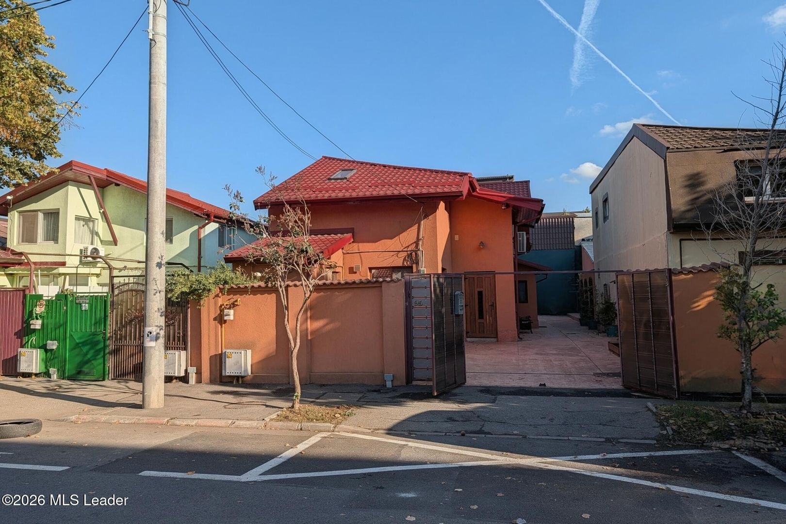 Parc Bazilescu - Str. Nuvelei 95, Casa P+M, 173 mp utili, teren 288 mp - Poză 24
