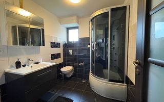 Casa cu 5 camere  I Curte 920 mp  I Tocile - Poză 8