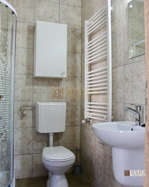 2 dormitoare, 80 mp utili, gradina si curte proprie de 300mp. - Poză 22