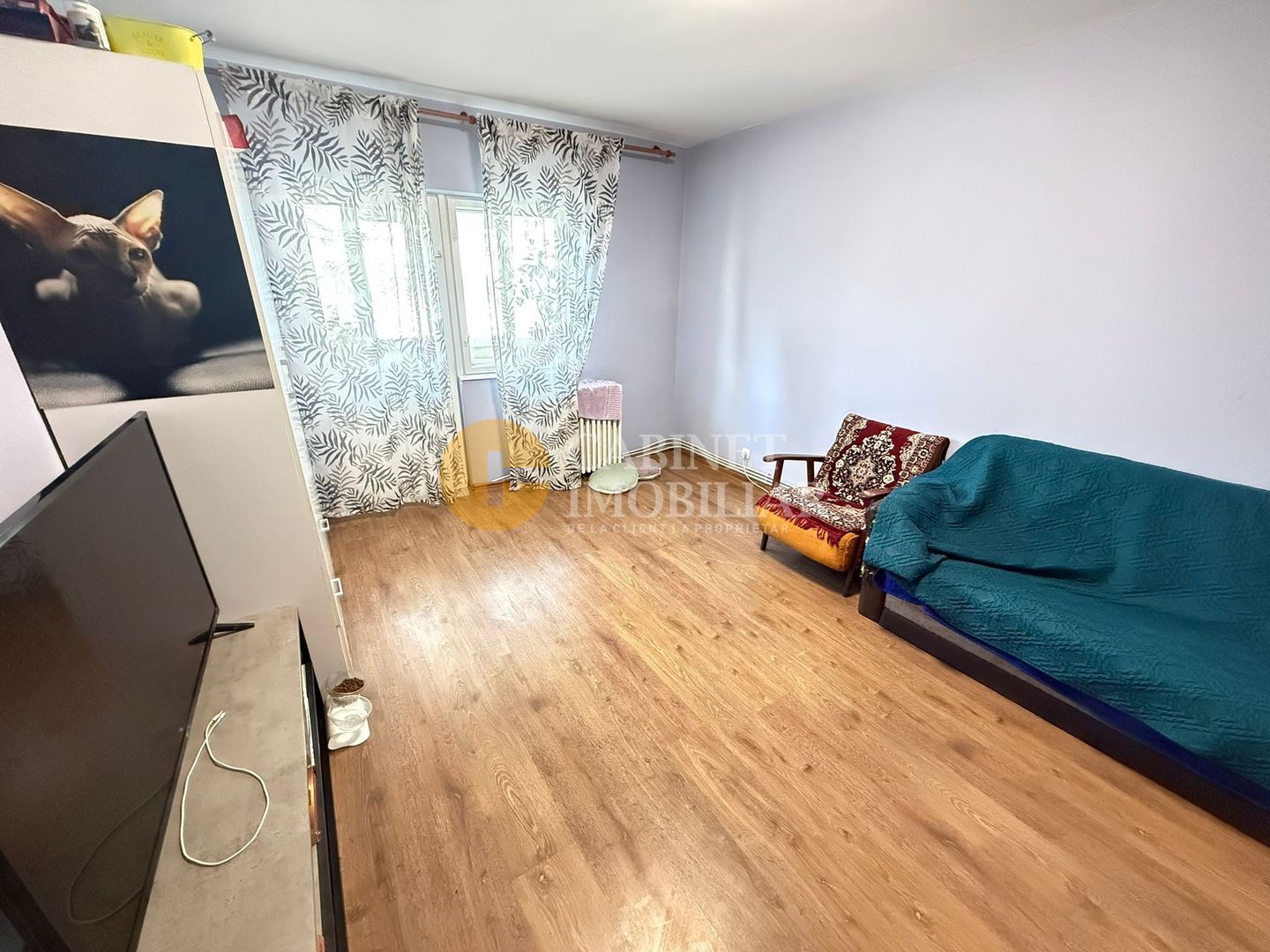 4 Camere Decomandat  - Etaj 1 - Zona Galata/ Biserica Galbena - Poză 1