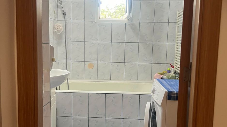 VANZARE 3 CAMERE | CENTRALA PROPRIE | 2 BAI | ZONA MARGELELOR - Poză 15