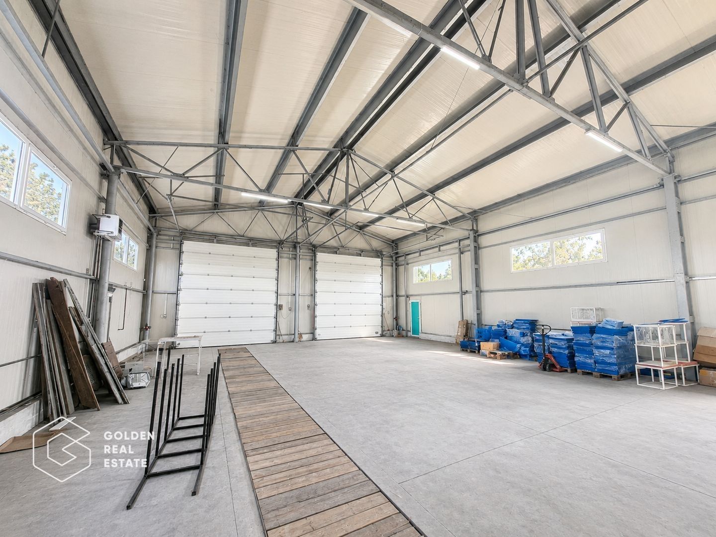 Hala industriala 225 mp cu acces la DN7, Vladimirescu - Poză 1