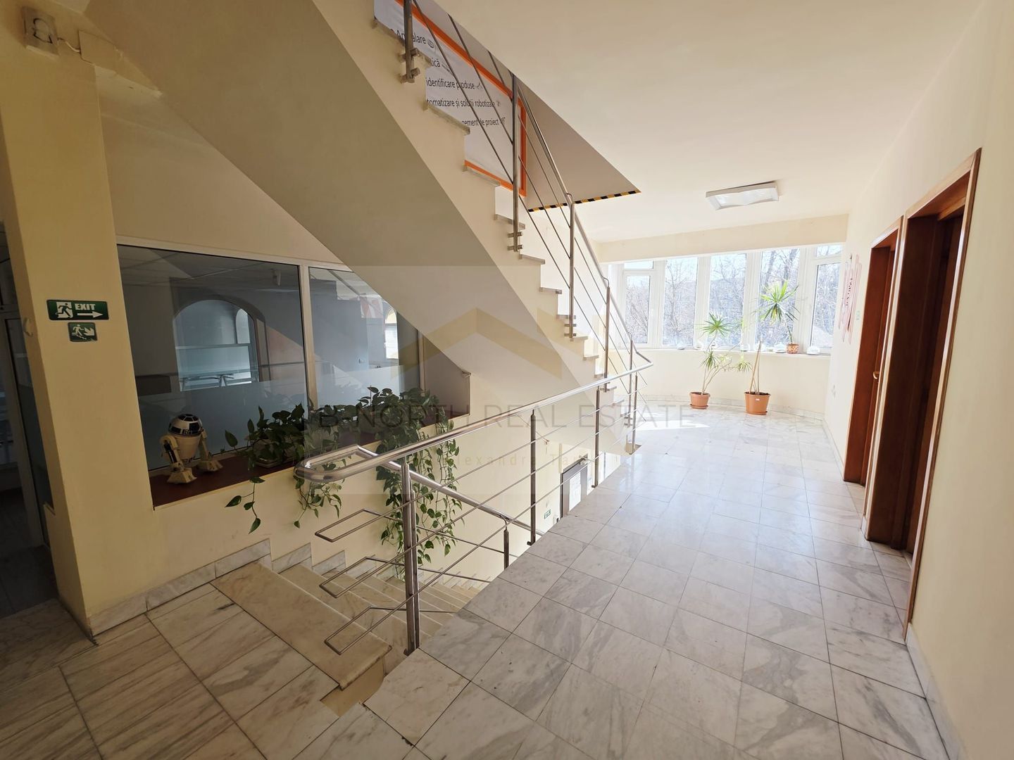 Clădiri de birouri de închiriat Sector 4 – 1.100 mp, vizibilitate stradală - Poză 27