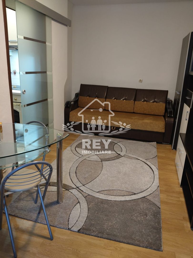 închiriez apartament - Poză 2