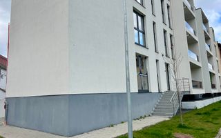 Apartament/ spatiu comercial in zona Kogalniceanu- Parter- La cheie - Poză 1