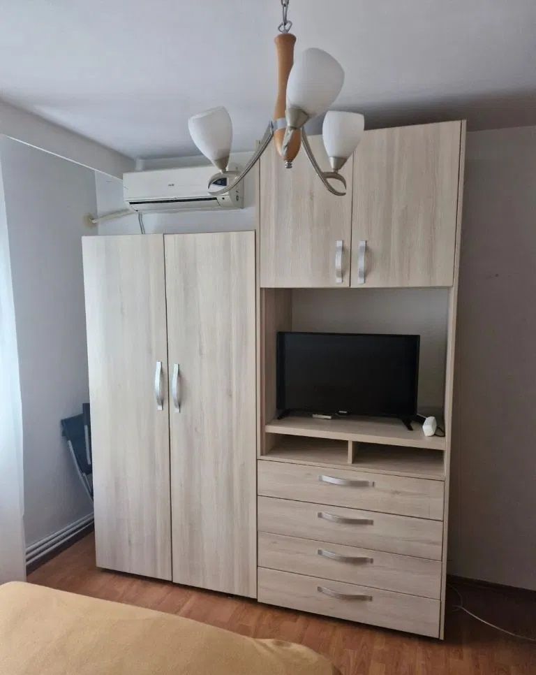 APARTAMENT DECOMANDAT 3 CAMERE 2 BAI BLOC 1986 CRANGASI PARC METROU - Poză 5