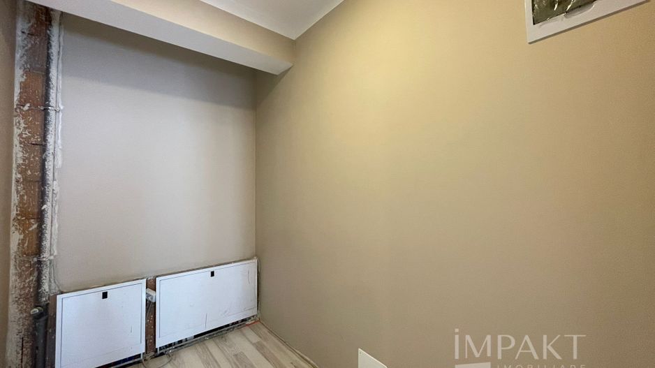 Casă / Vilă cu 4 camere de închiriat - Dezmir - Poză 14