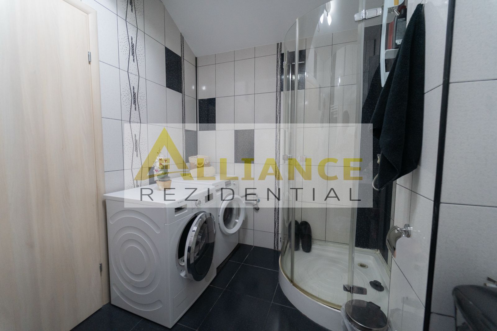 [PRIMARIE] Vila cu 4 camere - 3 bai | Mobilata - Poză 16