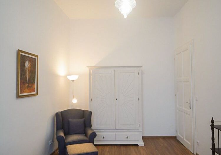 Apartament ultracentral, 2 dormitoare, 58 mp. 120 000 E. Comision 0. - Poză 16