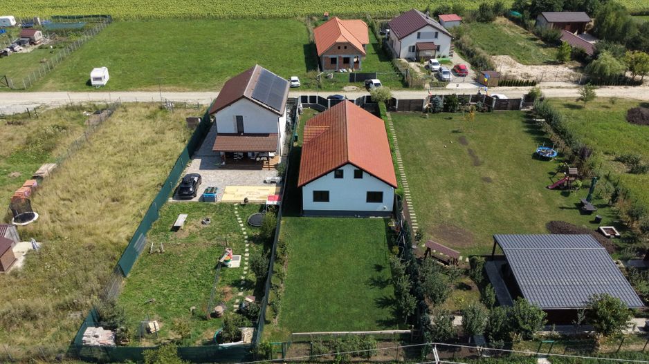 CASĂ PE PARTER DE VÂNZARE ÎN HĂLCHIU – TEREN 600 MP - Poză 4