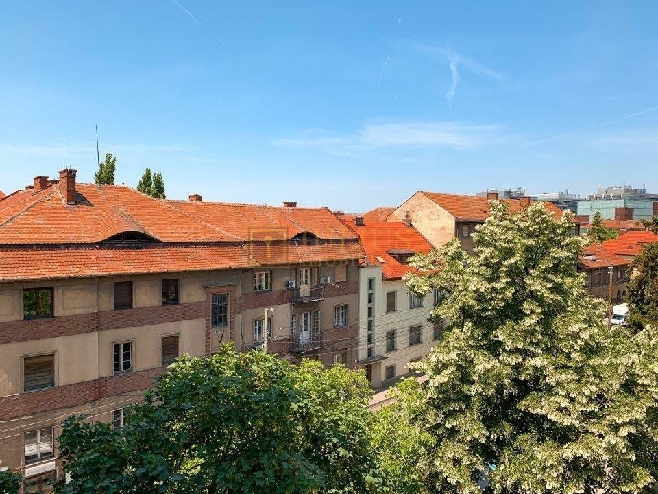 Ultracentral, centrală proprie -cu vedere spre Catedrală-Piata Operei - Poză 1