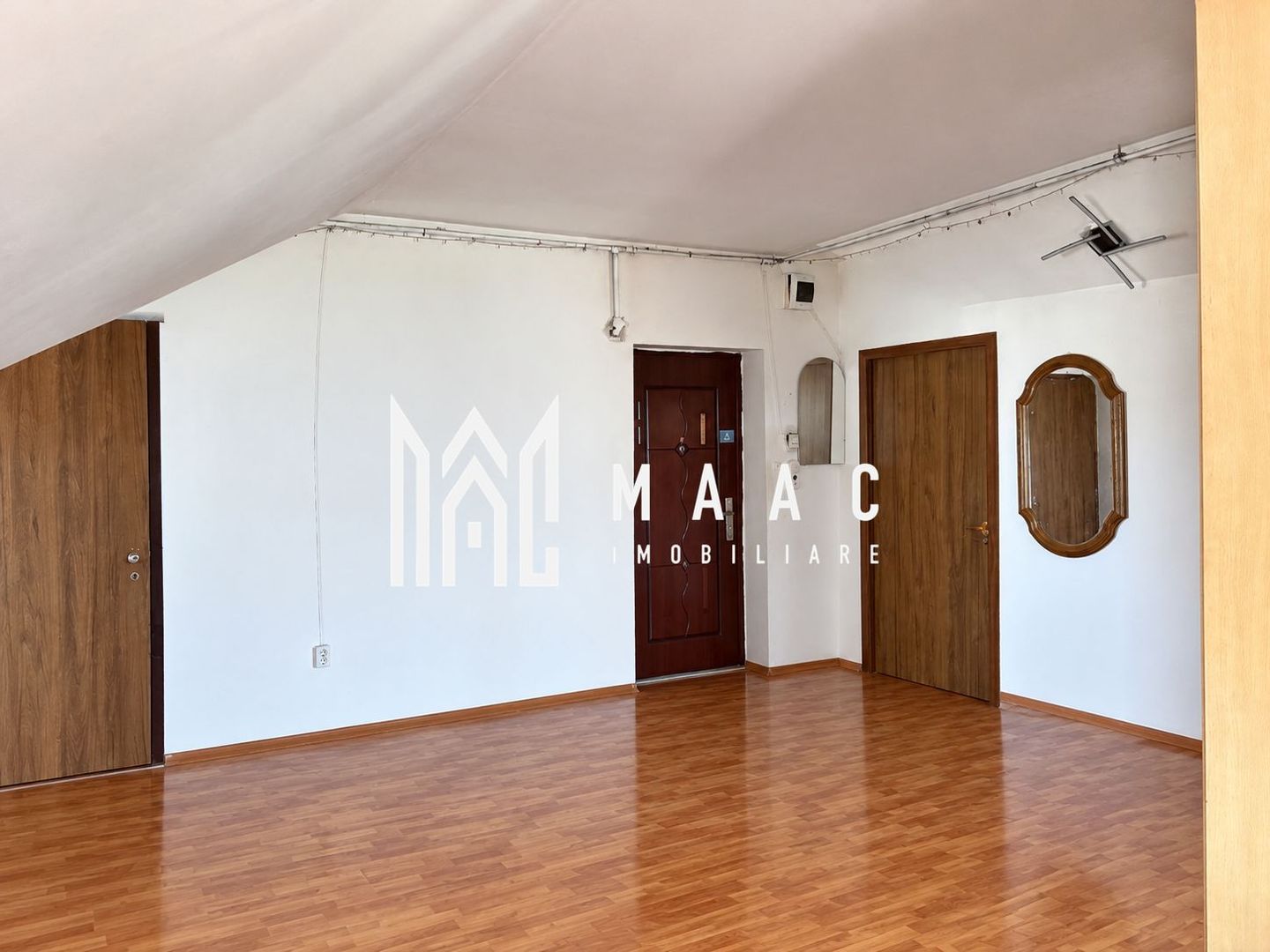 Apartament 3 camere de vânzare | Sibiu, Ștrand - Poză 1