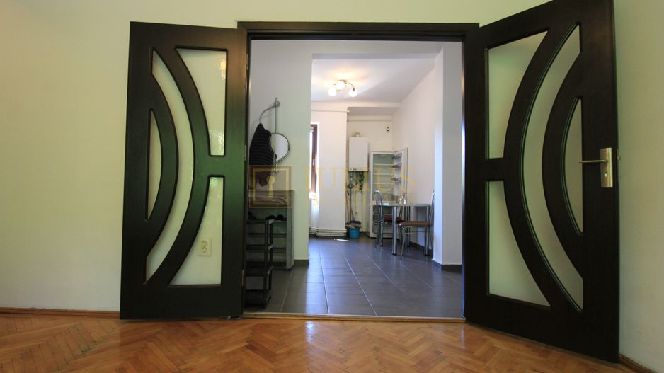 Central; Bdl Mihai Viteazu, 3 camere, centrala proprie - Poză 4