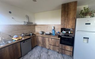 Casa individuala, 200 mp utili, 1399 mp teren, Zona Ernei - Poză 9