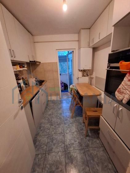 Apartament 3 camere decomandat - Poză 2