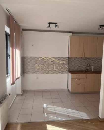 Apartament 2 camere – ideal pentru birou | Parter | Curte proprie | Paza 24/7 - Poză 9
