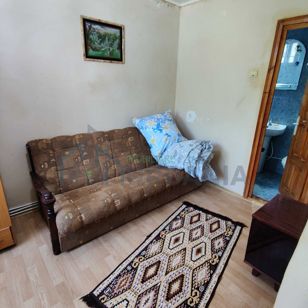 Apartament 2 camere, etaj intermediar, mobilat, centrul orașului Hârlău - Poză 4