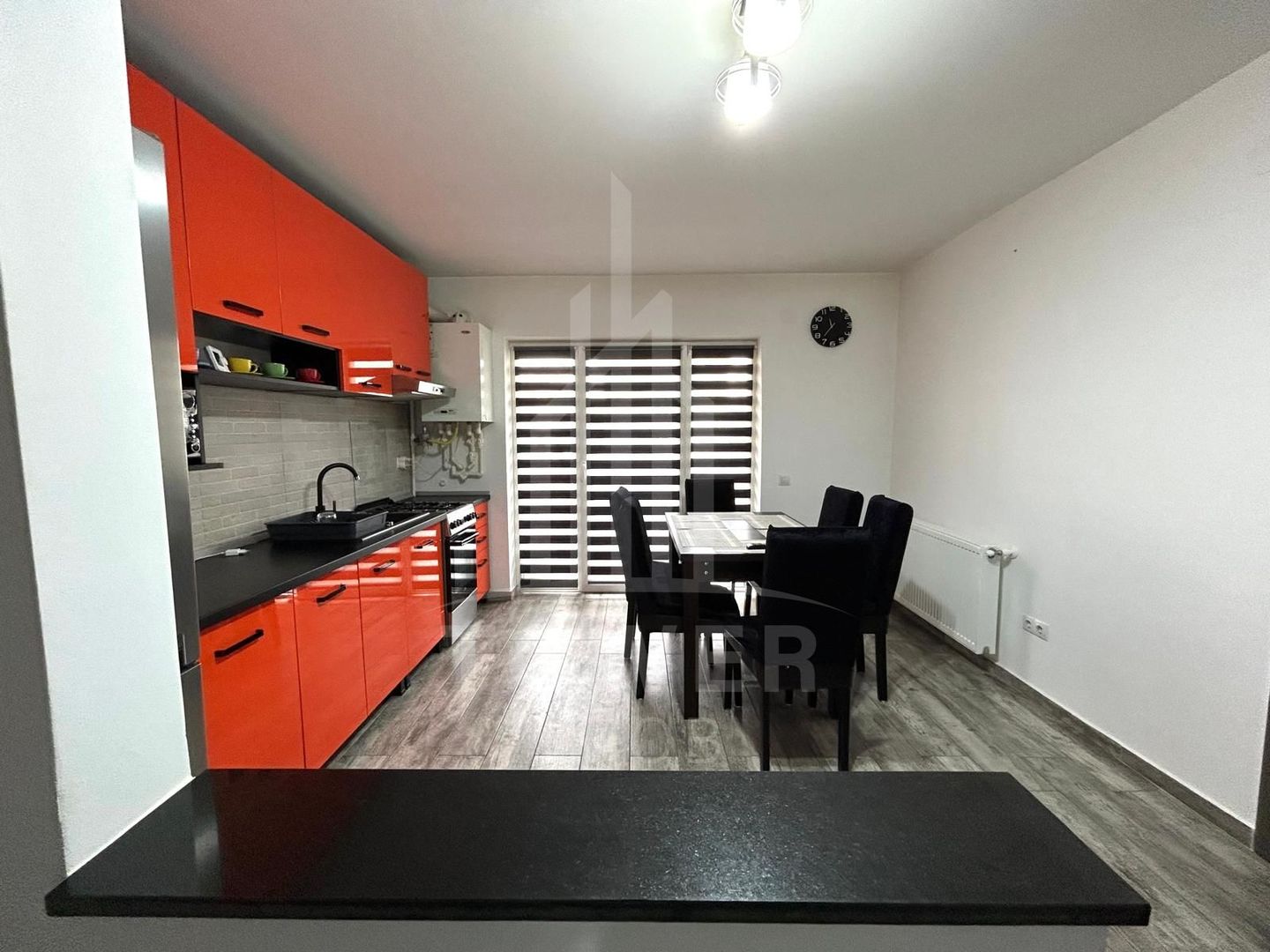 Apartament modern cu 2 camere, complet mobilat și utilat - Poză 6