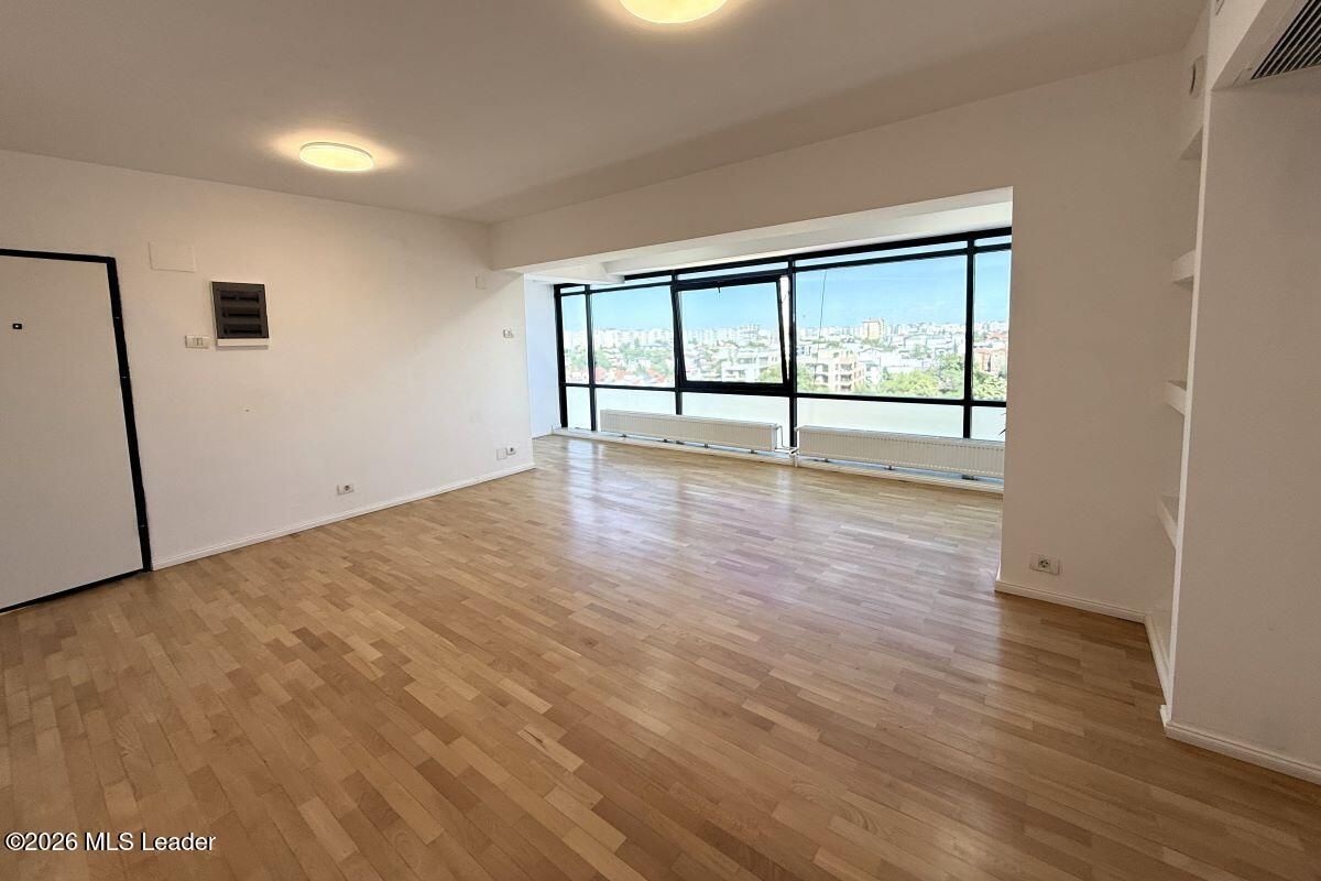 Polona - Duplex 256 mpu, 6 camere, etaje 6+7, panorama, terase 52 mp - Poză 20
