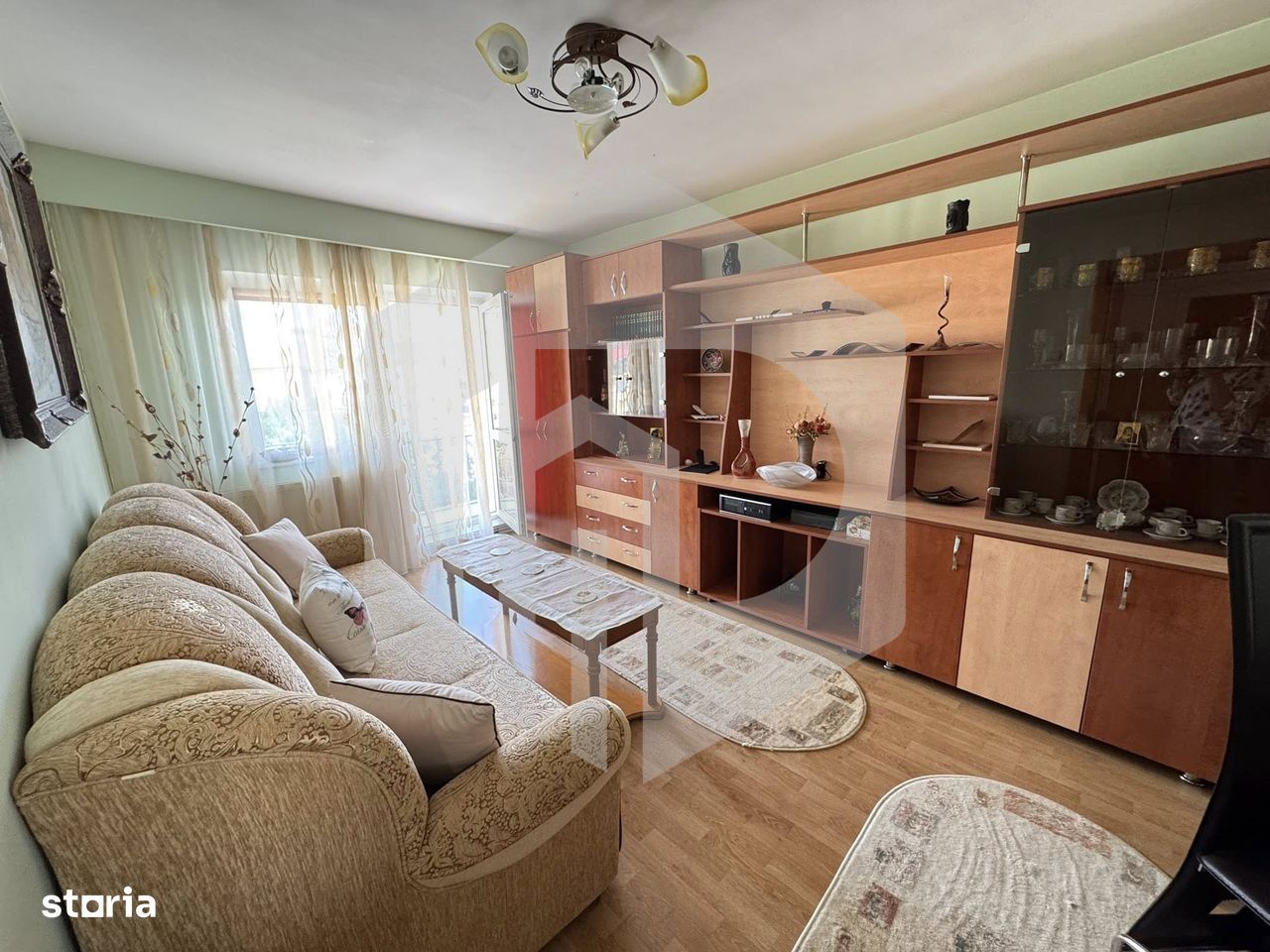 Apartament cu 3 camere / balcon / pivnita / zona Valea Aurie - Poză 4