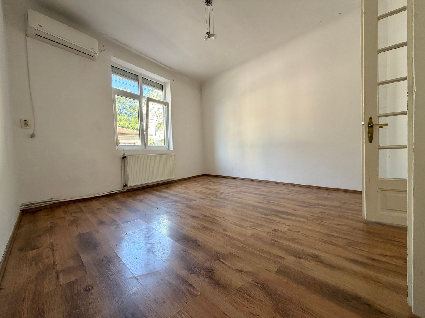 Parte de casă cu 3 camere, curte proprie și teren – Str. Ion Baiulescu - Poză 7