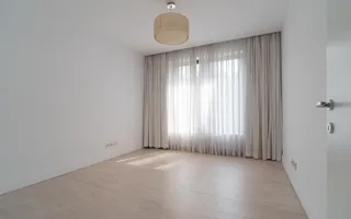 VILĂ CU PISCINĂ | Școala Americana - Poză 21