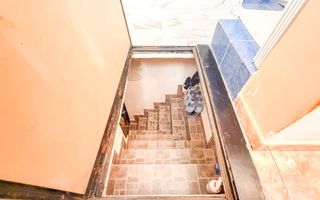 Casă de vânzare 2 camere  Mansarda + Pivnița - Belvedere - Poză 16