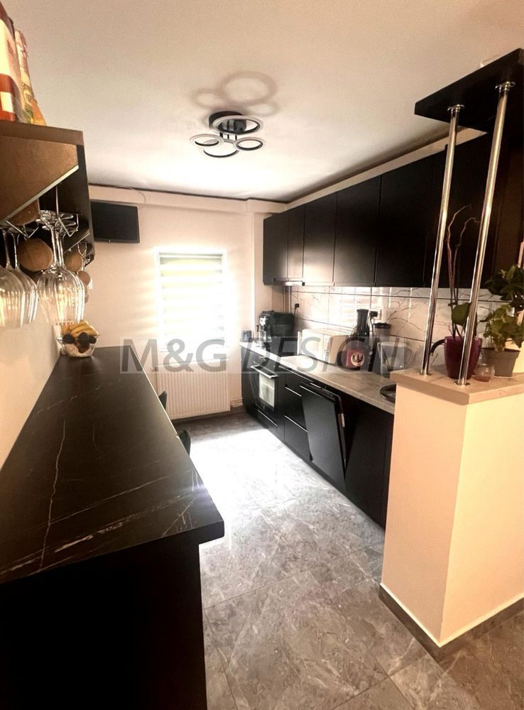 Apartament 3 camere Soarelui etaj 2 cu centrala - Poză 3