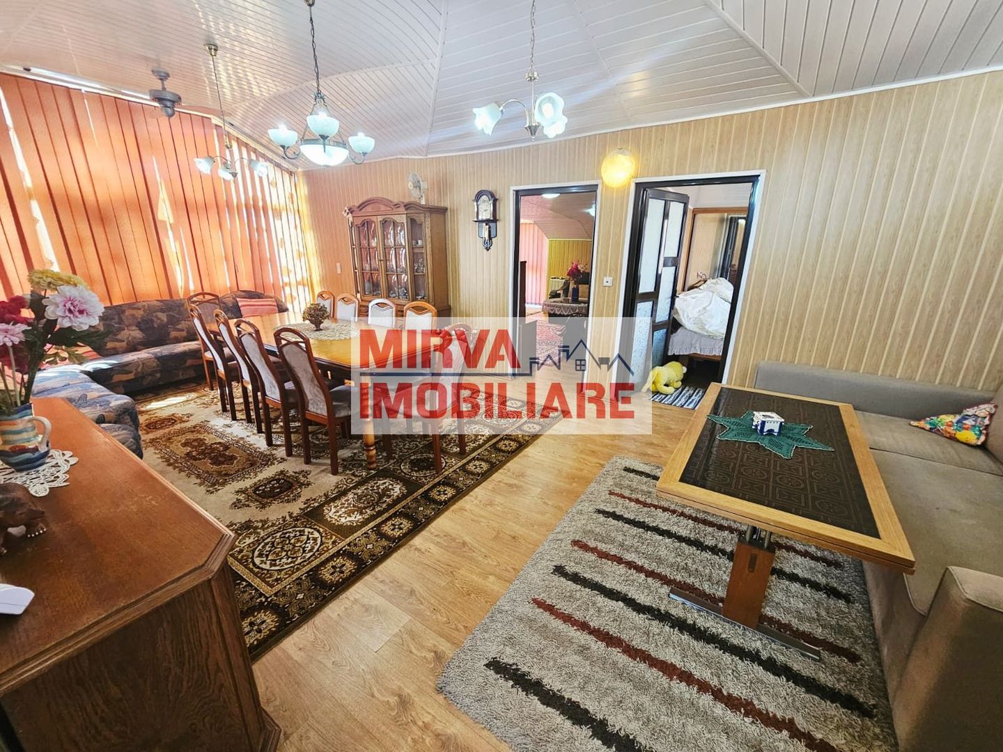 🏡 Casă spațioasă cu 9 camere în Strejnicu – pentru locuință, birouri - Poză 58