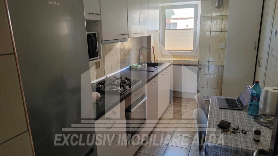 Apartament 4 camere Cetate cu vedere la parcul Unirii - Poză 2