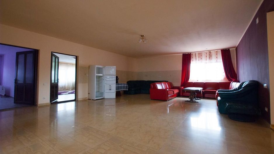 Casa 15 camere 846 mp utili 720 mp teren - Poză 9