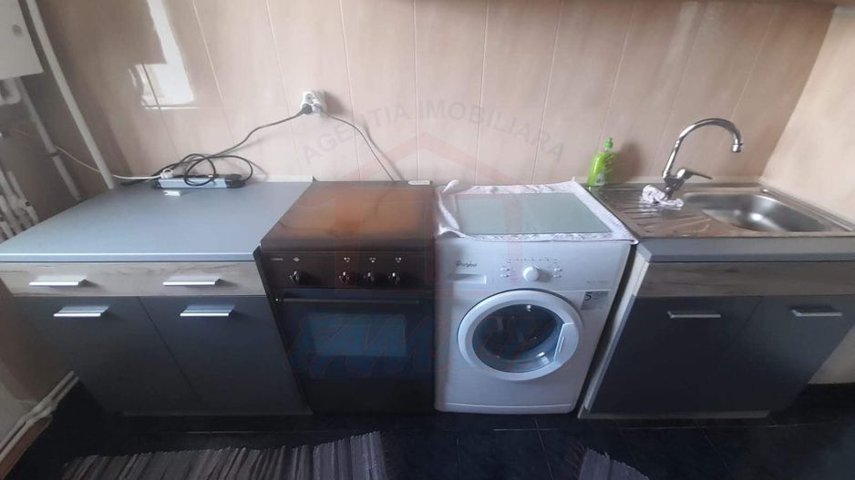 SE VINDE APARTAMENT CU 2 CAMERE, MAZEPA 1, 69.000 EURO - Poză 3