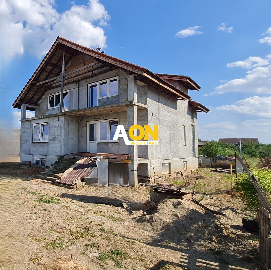 Casa 5 Camere, 284 mp, Teren 459/913, Toate Utilitatile, Zona Arex - Poză 1