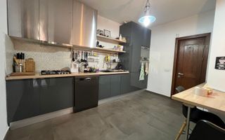 ANDRONACHE | Vila 4 Camere | Garaj | Curte Verde | Ciubar & BBQ - Poză 11