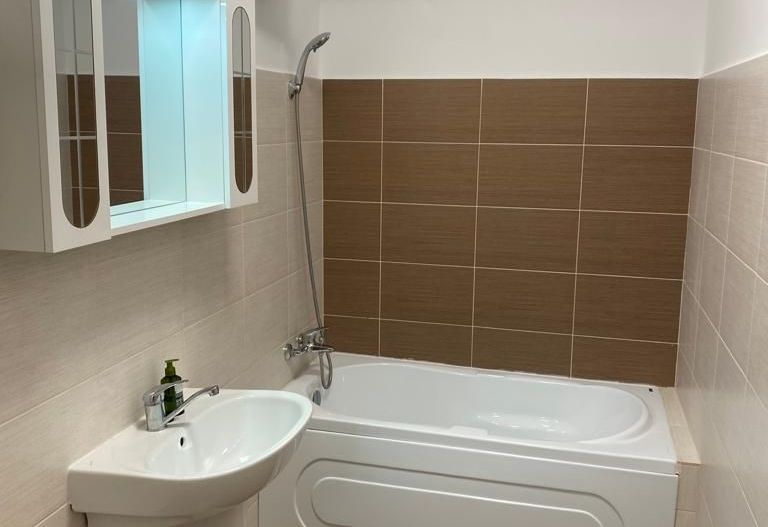 AP. 2 CAMERE- APARATORII PATRIEI, CENTRALA, MOBILAT/UTILAT , COMIS 0% - Poză 8