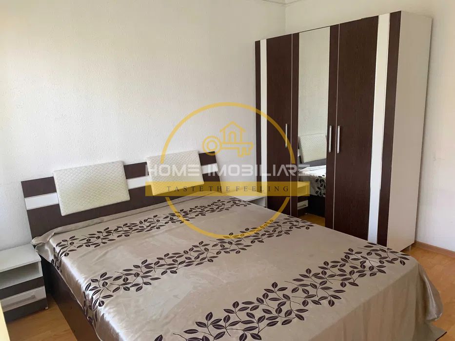 APARTAMENT 2 CAMERE ,PODUL ROSU ,LA 5 MIN DE PALAS - Poză 1
