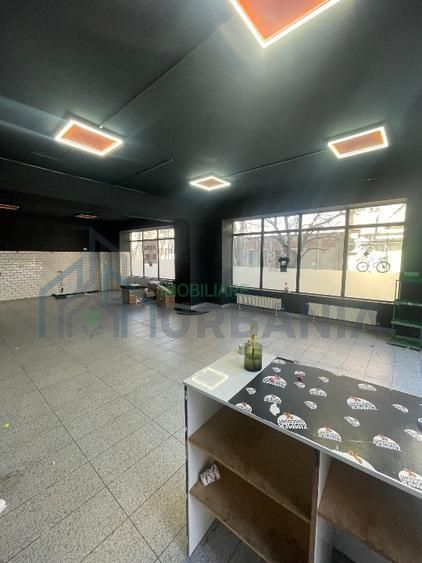 spatiul comercial prin destinatie, - Poză 1