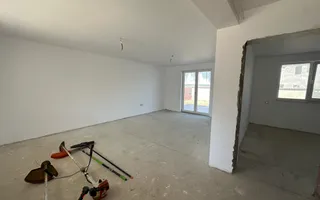 Intrarea in Sanpetru / Cartier Privat / Credit - Poză 30