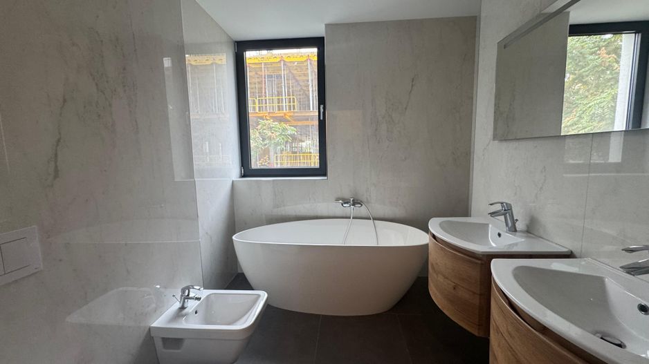 3 camere PREMIUM| 135 MP + 22 MP terasa - Poză 6