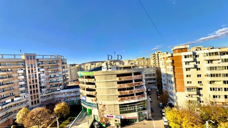 Închiriere apartament 3 camere – Calea Dorobanților-Parcare exterioară - Poză 15