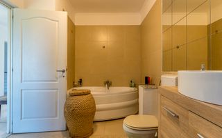 Casa insiruita intr-o zona linisitita! - Poză 15