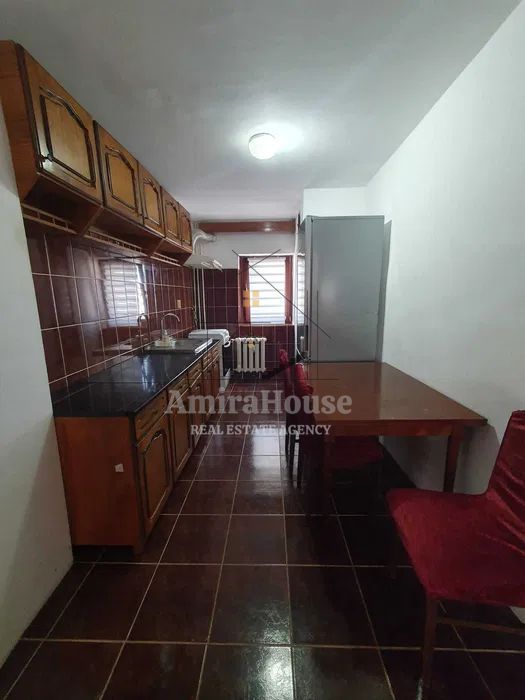 Apartament 4 camere etaj 3 din 4 zona Mogosoaia - Poză 5