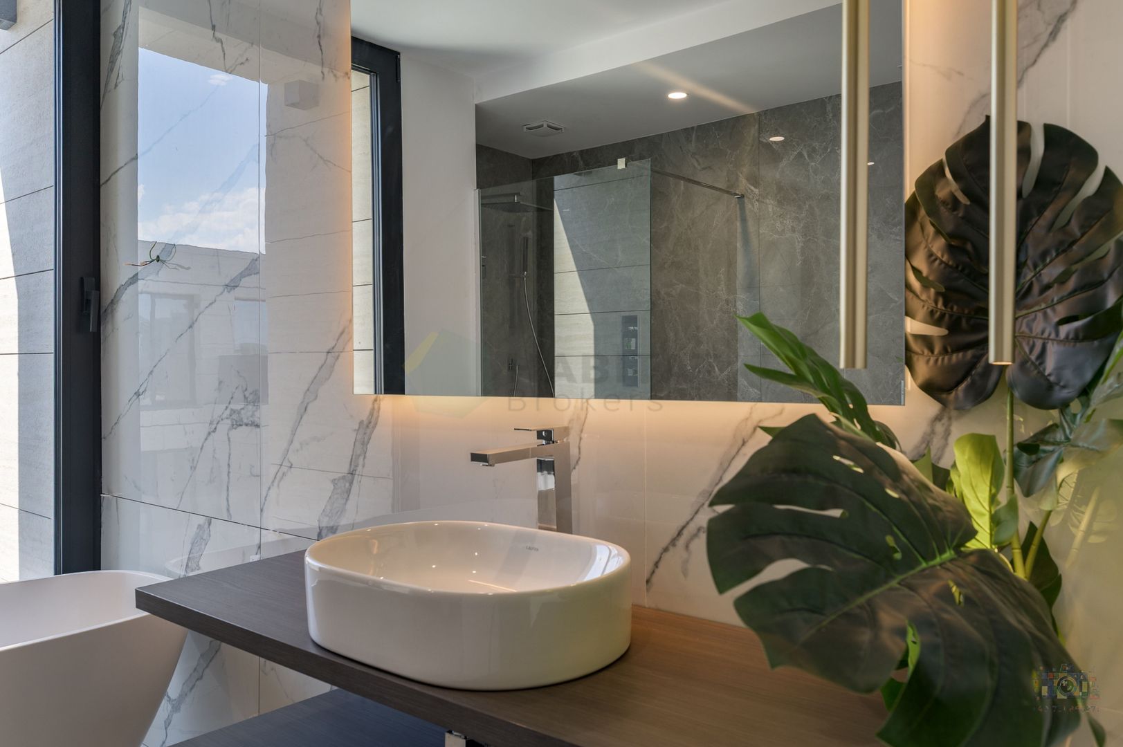 Vilă premium Pipera – 5 camere, grădină, garaj, 384 mp - Poză 24