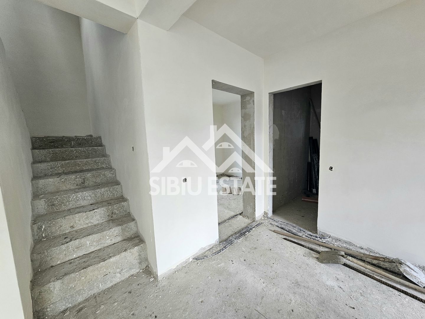 Casa individuala noua 5 camere 3 bai - Poză 6